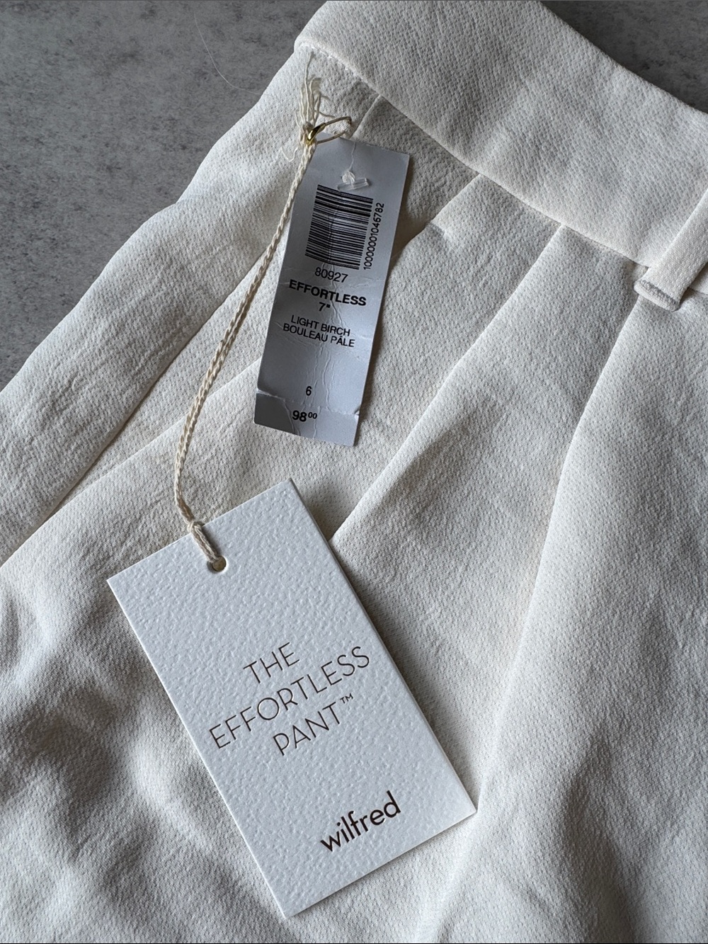 NWT Aritzia Wilfred The Effortless Shorts | Size 6 | Light Birch 🤍 - Picture 3 of 11